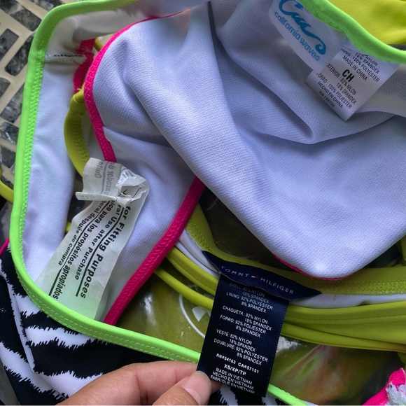 2 pieces bikini swimsuit In green top and zebra bottom size XS/S NEW - Picture 2 of 5